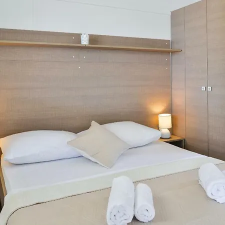 Parque de Campismo Mobile House Nord 2 Laguna Turanj